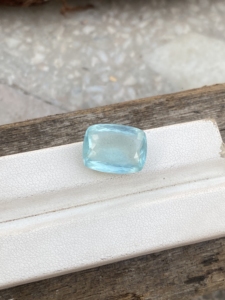 Aigue-marine naturelle de 9.10 carats, pierre taillée sur coussin, pierre précieuse à facettes pour la fabrication de bijoux. - Product Image 2