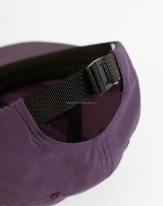 Casquette de baseball snapback personnalisée pour homme à 6 panneaux, respirante/imperméable, avec rivets décoratifs, impression numérique, faible MOQ - Product Image 4