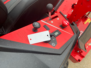 รถตัดหญ้า Gravely USA ZT HD 48 นิ้ว ปี 2024 ขายเครื่องยนต์ Kawasaki FR691V 23 แรงม้า - Product Image 4