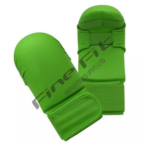 Gants de karaté durables respirants faits à la main avec doublure en coton Logo personnalisé Équipement d'entraînement professionnel d'arts martiaux en cuir unisexe - Product Image 6