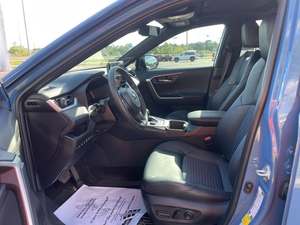 SUV hybride compact d'occasion 2024, finition XSE, transmission intégrale - Product Image 2