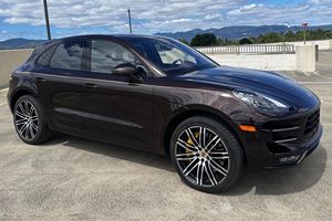 Excellent état, Porsche Macan Turbo d'occasion 2018, pack Performance Rare, V6 biturbo - Product Image 4