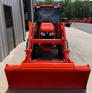 Tractor Agrícola M6131i de 50HP 4WD con Transmisión por Engranajes, Cargador Frontal, Alta Productividad, 5 Años de Garantía, Bajo Nivel de Ruido - Product Image 5