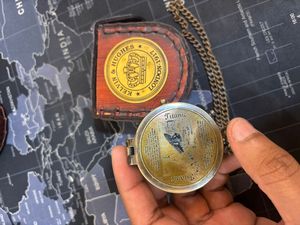 Be strong Quote Brújula de latón náutico Premium de latón con cadena de cuero en regalo hecho a mano Antiguo - Product Image 3