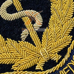 Vente en ligne en gros de badges brodés à la main, fabrication pakistanaise, badges brodés faits à la main - Product Image 6