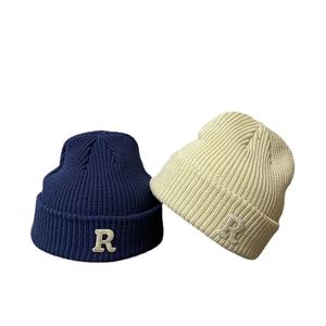 Bonnets en tricot classiques à revers personnalisés de haute qualité 100% acrylique, broderie tendance, bonnet en jacquard brodé - Product Image 2