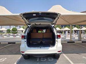 Grandi Offerte, Affare Imbattibile... Toyota Fortuner 2023 Pronta per la Spedizione - Product Image 6