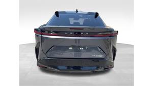 Lexus RZ 450e Premium AWD 2024 con Ruedas de 18 Pulgadas, Seminuevo - Product Image 4