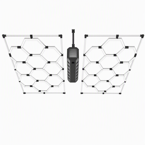 Lumière d'<span class=keywords><strong>atelier</strong></span> LED hexagonale SUEZ, CRI élevé Ra90, éclairage de plafond sans ombre en nid d'abeille pour le detailing automobile, garage, vente en gros OEM - Product Image 2