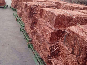 Alambre de cobre a precio competitivo de chatarra de cobre industrial de bayas de molino de alta calidad a la venta - Product Image 3