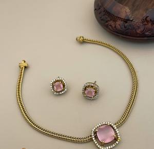 Hermoso y elegante conjunto de colgantes de cadena en tono dorado, hermoso conjunto de collar con pendientes para mujer para ropa de boda para mujer - Product Image 2