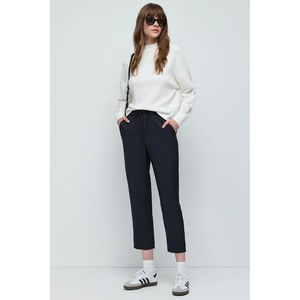 Pantalons pour femmes - Élégants et confortables - Product Image 2