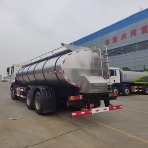 Camión Cisterna Manual Usado de Fábrica para Transporte de Leche Líquida, Acero Inoxidable 304 - Product Image 6