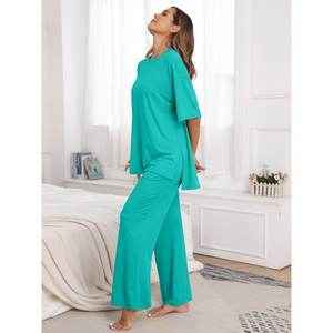 Ensemble de vêtements de sport courts d'été pour femmes, solides et décontractés, deux pièces pour le fitness, le yoga, le tennis et le séchage rapide. - Product Image 4