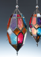 Lanterne à bougie marocaine pour la décoration intérieure, lanterne à bougie en métal antique en verre coloré pour la décoration de jardin intérieur et extérieur