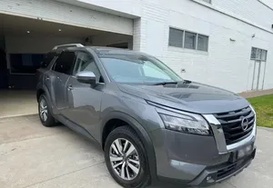 2023 <strong>Nissan</strong> <strong>Pathfinder</strong> SUV (RHD) Used Light Interior Turbo 4L 8L Gas/Petrol Engine FWD Aspire Model R18 <strong>Tires</strong> Roof Rack Rear