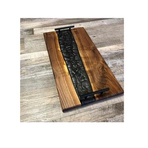 Plateau de service en bois et résine design de luxe et plateau de service en bois Plateau de service décoratif avec poignées en métal - Product Image 1