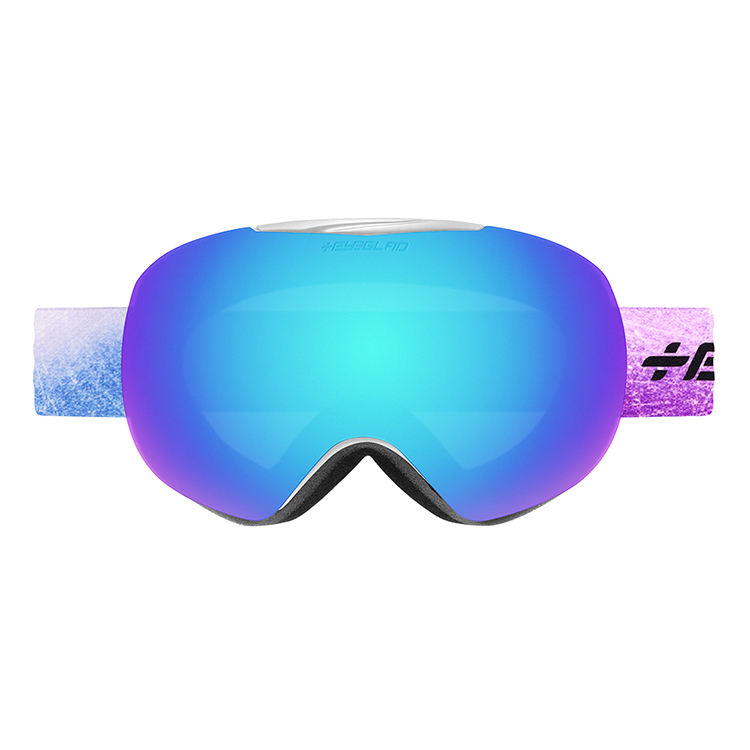 ภูเขาน้ำแข็งสีขาว