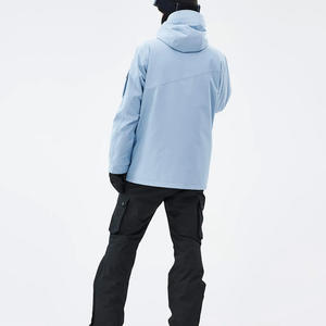 Veste de ski respirante pour l'hiver, vêtements d'extérieur imperméables pour la neige de fournisseur OEM à coupe personnalisée avec impression de logo et étiquette - Product Image 3