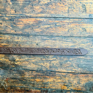 Cinturón Clásico Occidental de Cuero Vacuno de Grano Completo Hecho a Mano con Hebilla de Aleación de Zinc de 40 mm para Uso Casual y Regalos - Product Image 5