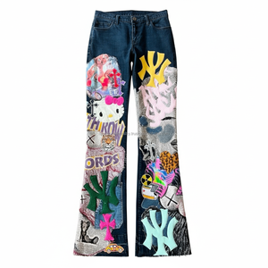 Jean évasé patchwork graffiti personnalisé Y2K Streetwear pour femme, pantalon en denim brodé, nouvelle collection, multi-logo, coupe cloche - Product Image 3