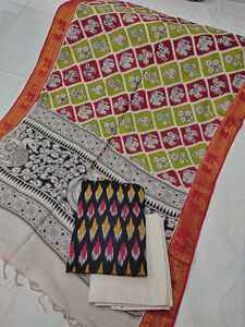 Matériaux de robe Ikat en coton imprimé Kalamkari sur mesure Imprimés d'animaux uniques Croix tissée douce et respirante pour accessoires - Product Image 2