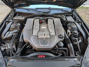 Mercedes-Benz SL55 AMG 2004 Usado, Motor V8 Supercargado de 493 hp, Techo Rígido Plegable, Mayormente sin Modificaciones - Product Image 6