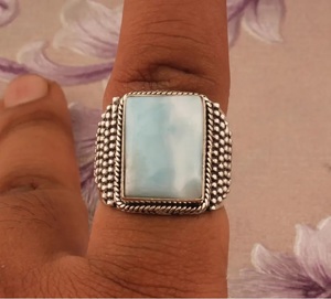 Anillo de Larimar raro para mujer, anillo de banda bohemio hecho a mano de Plata de Ley 925, joyería de dama de honor, Idea de regalo de declaración pesada - Product Image 1