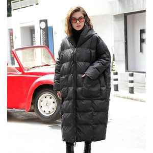 Parka holgada con capucha para invierno y característica cortavientos - Product Image 1