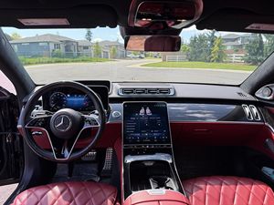 รถสภาพดี ราคาคุ้มค่า..รถมือสองปี 2022 เมอร์เซเดส-เบนซ์ S 580 4MATIC - Product Image 2