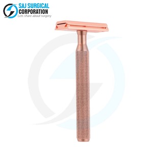 Maquinilla de afeitar de seguridad con diseño de bronce rosa para peluqueros, cabeza ajustable cromada con apertura de mariposa para un fácil reemplazo de la hoja - Product Image 1