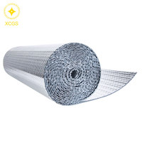 Feuille réfléchissante double couche supérieure pour usage industriel Noyau à bulles de 10mm Feuille carrée moderne Matériau d'isolation thermique pour