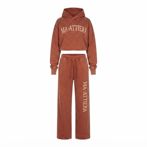 Conjunto de Sudadera con Capucha y Pantalones Deportivos para Mujer, Color Rojo Óxido, Lavado Ácido, Algodón y Felpa, Ropa Deportiva Urbana, Venta al Por Mayor OEM - Product Image 3