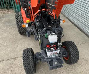 Tractor Agrícola KUBOTA EK1-261 |   Tractor Agrícola Diésel de 26 HP con Tracción en las 4 Ruedas para Arado y Cultivo - Product Image 3