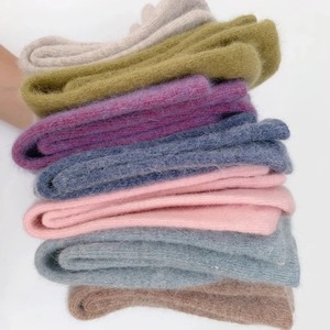 Invierno espesar cálido calcetines largos conejos pelo calcetines de mujer sólido térmico - Product Image 1