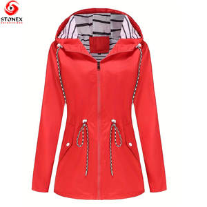 Veste coupe-vent à capuche pour femme, légère, d'hiver, à fermeture éclair, séchage rapide, personnalisable, de haute qualité - Product Image 2