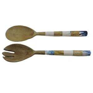 Dernier modèle avec des caractéristiques uniques Ustensiles de cuisine en résine et en bois faits à la main pour restaurant Serveur à salade Accessoires de cuisine - Product Image 3