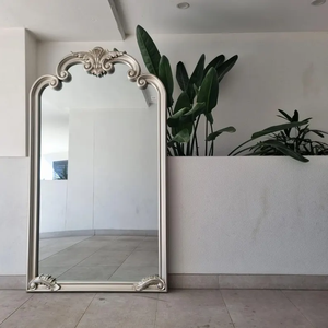 El más nuevo espejo de decoración artística elegante diseñado para mejorar el interior del hogar moderno Artesanía Premium Agregar acento decorativo único - Product Image 1