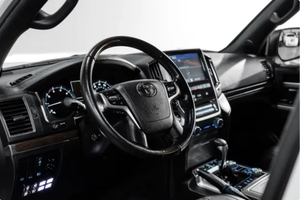 รถมือสองพร้อมขับ |   พวงมาลัยซ้าย |   พวงมาลัยขวา |   โตโยต้า ครุยเซอร์ URJ200 รุ่น Heritage Edition ปี 2020 ระยะทาง 12 กิโลเมตร - Product Image 3