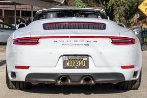 Porsche 911 Carrera 4S Cabriolet 2017 Usado en Buen Estado - Product Image 2