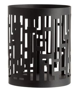 Support votif en fer floral complexe avec bords lisses et base robuste pour dîners romantiques ou décor de fête de Noël - Product Image 6