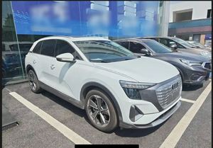 Auto Usado Completamente Equipado, <span class=keywords><strong>Audi</strong></span> <span class=keywords><strong>RS</strong></span> Q8 SUV 2026, Autos Usados Listos para Enviar - Product Image 2