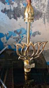 דגל הודי פליז פרימיום עם בסיס משולש עבור שולחן כתיבה משרד שולחן עבודה תצוגה אביזר - Product Image 6