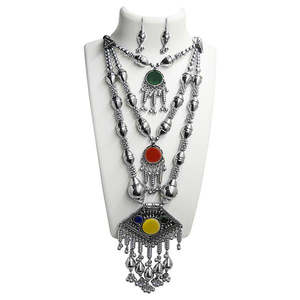 Jeweljunk Conjunto de collar de 3 capas multicolor Navratri Special-1110846 Cobre con chapado en rodio Con regalo de anillo de perlas - Product Image 1