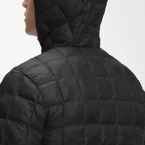 Chaqueta Acolchada con Capucha y Logotipo Frontal para Hombre, con Interior Cálido y Cómodo, Tejido de Nailon Transpirable para Conjuntos Casuales de Invierno - Product Image 5