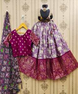 Vestidos de noche elegantes: elegante vestido de fiesta para mujer con opciones de talla grande y estilo formal sin esfuerzo para mujer en movimiento - Product Image 3