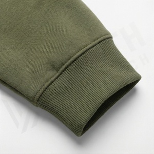 Hoodie surdimensionné élégant pour homme, design vintage délavé avec poche avant, confortable, personnalisable pour l'hiver. - Product Image 6