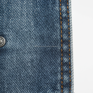 Gilet en jean sans manches pour homme, personnalisé OEM, style rétro, coupe ajustée, débardeur musculaire avec doubles poches et bords bruts - Product Image 4