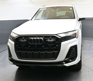Audi Q7 Quattro Premium Plus 2024, 2.0L, Caja de Cambios Automática, Cámara Trasera, Volante a la Izquierda, SUV, Techo Panorámico, Asientos de Cuero - Product Image 1