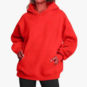 Sudadera con capucha de color sólido de gran tamaño informal ligera para mujer con bolsillo frontal Sudadera de manga larga para la temporada de otoño - Product Image 1